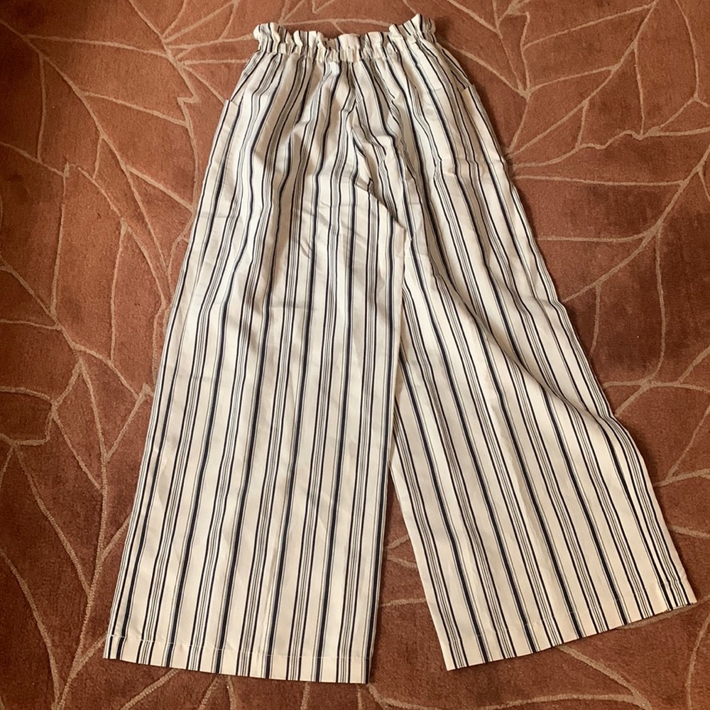 Sisley long striped black and white pants